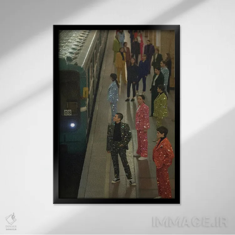 تابلو دکوراتیو مردم جادویی اثر یانا پاتر - نمای قابدار مشکی