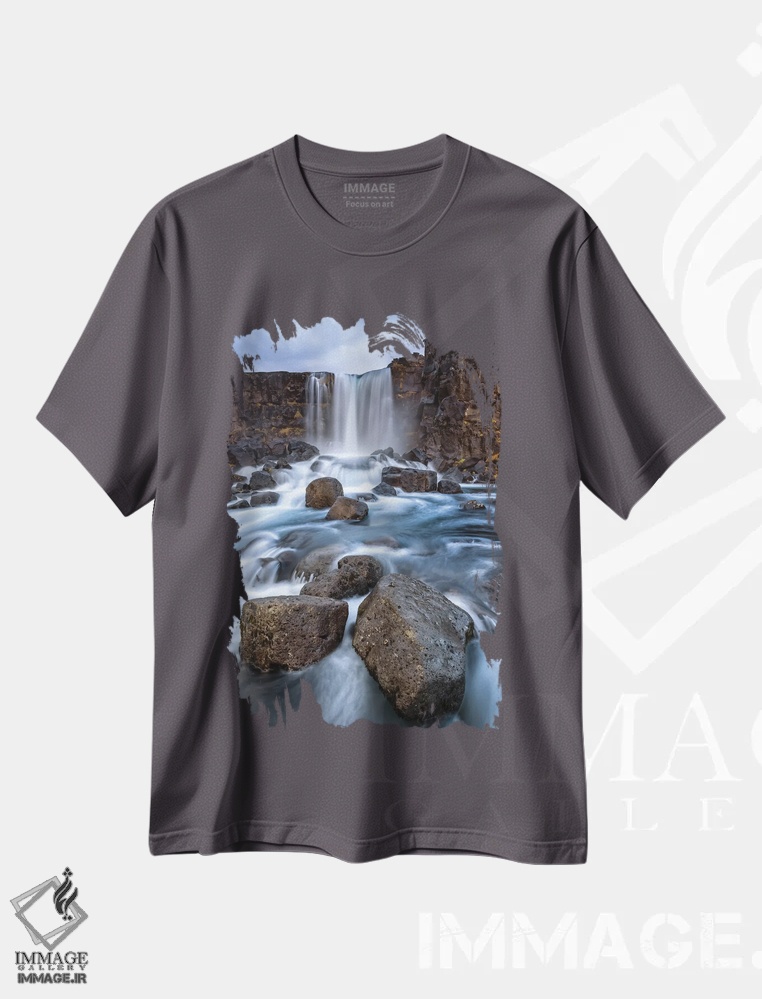 تیشرت طوسی طرح دار Thingvellir National Park, Iceland,آبشار اوکسارافوس، پارک ملی تینگ ولیر، ایسلند اثر جین ریکس