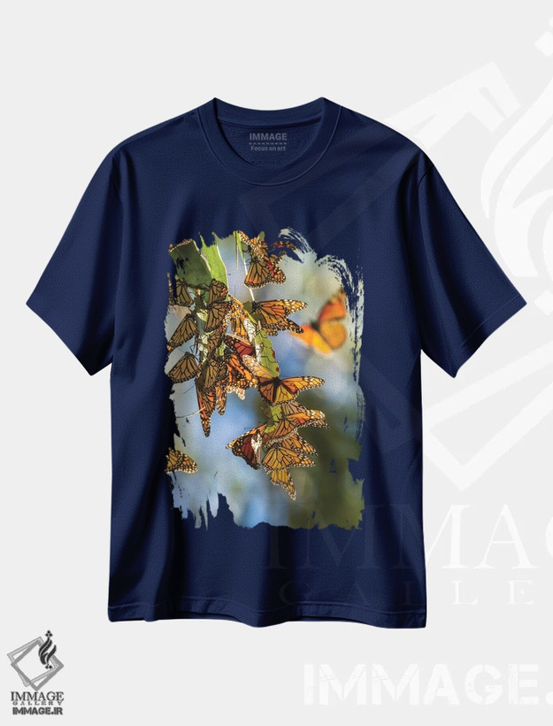 تیشرت سرمه ای طرح دار California, San Luis Obispo County. Clustering Monarch Butterflies On Branches.,آمریکا، کالیفرنیا، شهرستان سن لوئیس اوبیسپو. اجتماع پروانه های سلطنتی روی شاخه ها اثر جینز گالری