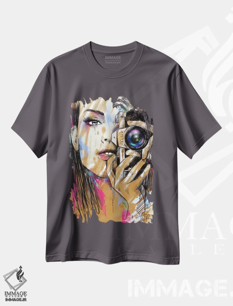 تیشرت طوسی طرح دار توالی اثر لوی جوور