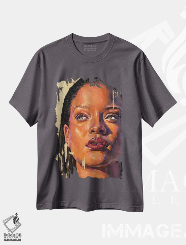 تیشرت طوسی طرح دار ریحانا اثر جکی لیو