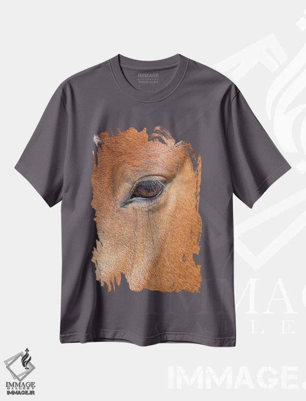 تیشرت طوسی طرح دار Colorado, San Luis. Wild horse head close-up. USA, Colorado, San Luis.,آمریکا، کلرادو، سن لوییس. نمای نزدیک سر اسب وحشی اثر جینز گالری