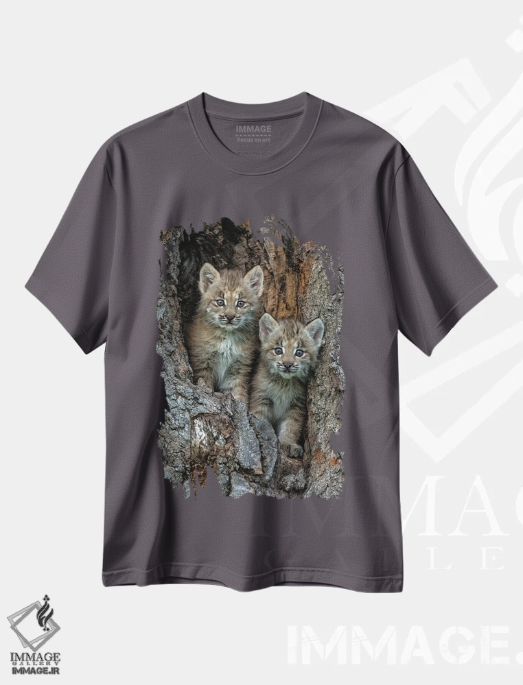 تیشرت طوسی طرح دار Montana. Bobcat Kittens In Tree Den.,بچه گربه های وحشی در لانه درختی اثر جینز گالری