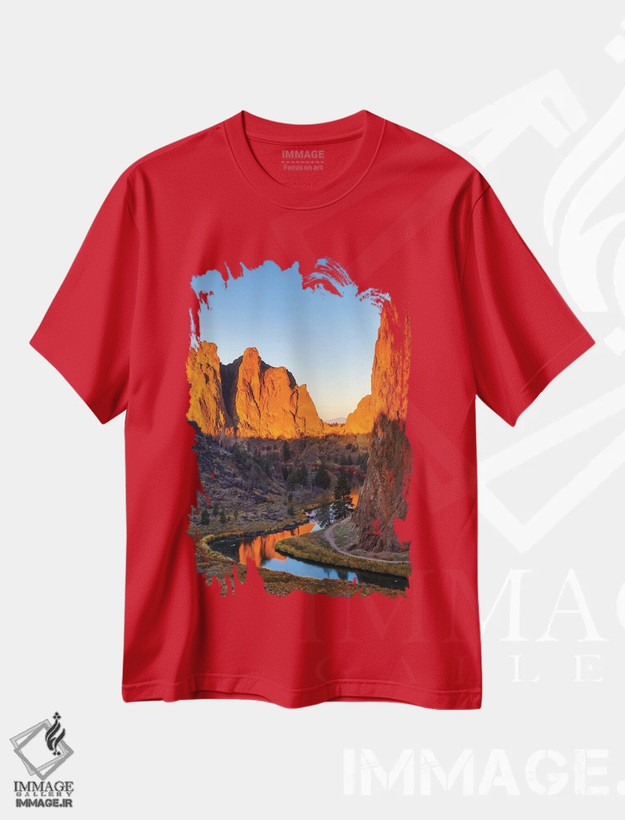 تیشرت قرمز طرح دار Oregon, Bend. Smith Rock State Park, rock and reflections,آمریکا، اورگن، بند، پارک ایالتی اسمیت راک، سنگ و بازتاب ها اثر هولیس لونی