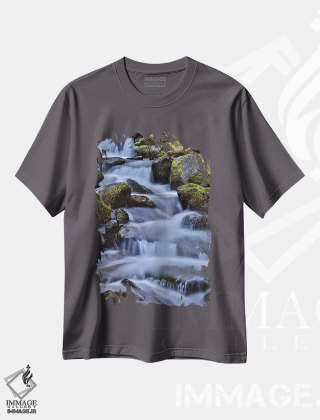 تیشرت طوسی طرح دار Oregon, Columbia River Gorge, Water Cascading over Rocks at Punchbowl Falls,آمریکا، اورگن، دره رودخانه کلمبیا، آب جاری بر صخره ها در آبشار پانچ بول اثر هولیس لونی