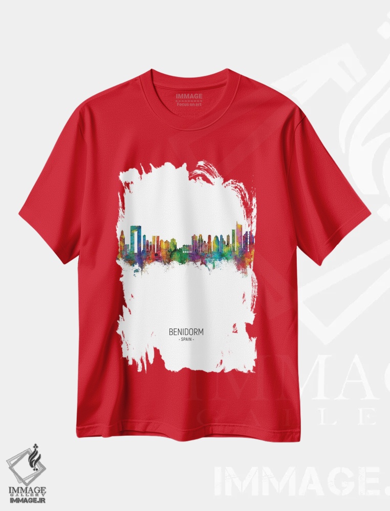 تیشرت قرمز طرح شهری ,نمای عمودی افق بنیدورم اسپانیا اثر مایکل تامپست