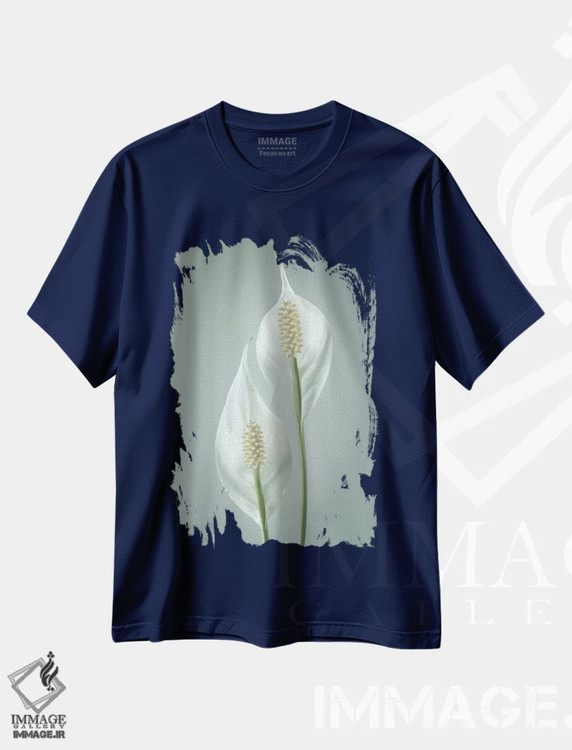 تیشرت سرمه ای طرح دار Washington State, Seabeck. Peace lily close-up.,ایالات متحده، ایالت واشینگتن، سیبک. نمای نزدیک گل سوسن صلح اثر جینز گالری