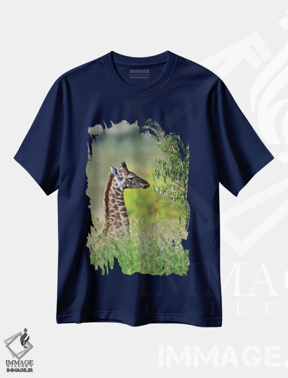 تیشرت سرمه ای طرح دار Maasai Mara National Reserve, Kenya,زرافه بچه، پارک ملی ماسایی مارا، کنیا اثر کرن سو