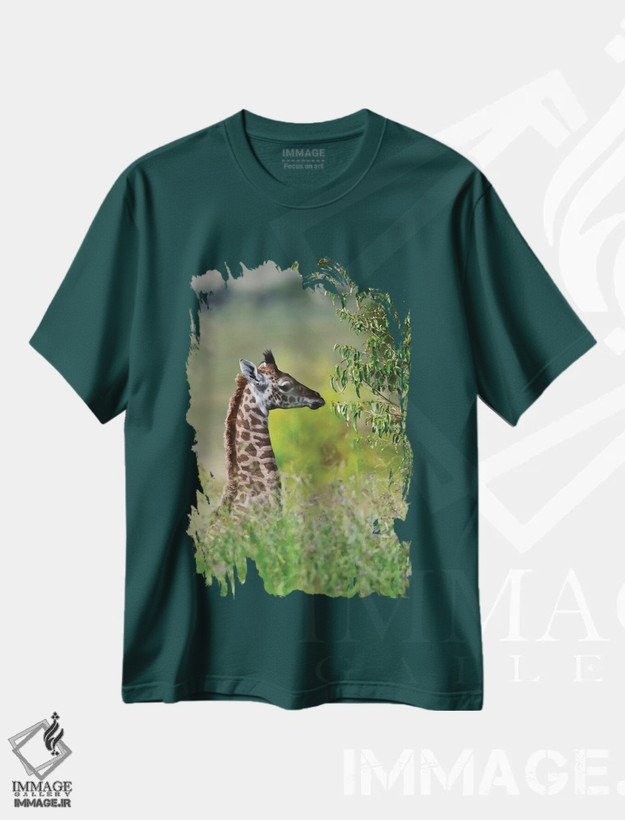 تیشرت سبز طرح دار Maasai Mara National Reserve, Kenya,زرافه بچه، پارک ملی ماسایی مارا، کنیا اثر کرن سو