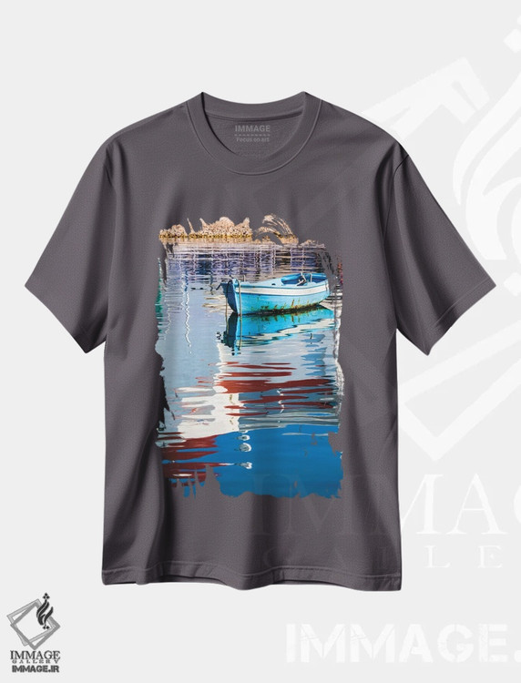 تیشرت طوسی طرح دار Mykonos, Hora, Fishing Boat and Reflection of a Church in the Water,یونان، میکونوس، هورا، قایق ماهیگیری و بازتاب کلیسا در آب اثر هولیس لونی