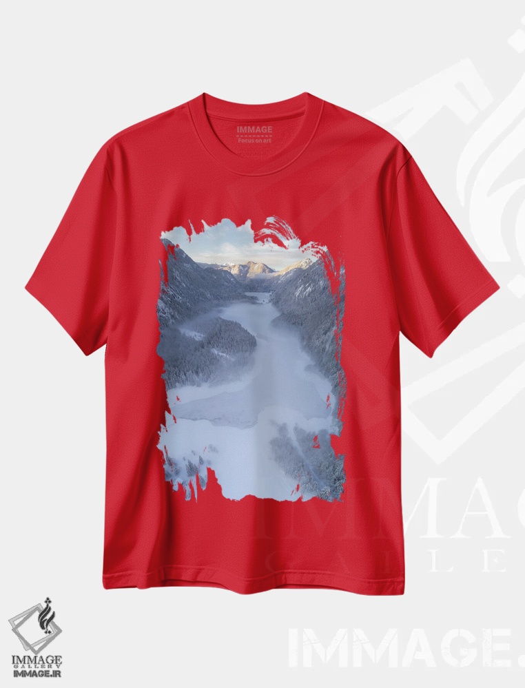 تیشرت قرمز طرح دار سرزمین عجایب زمستانی از بالا اثر دنیل گاستاگر