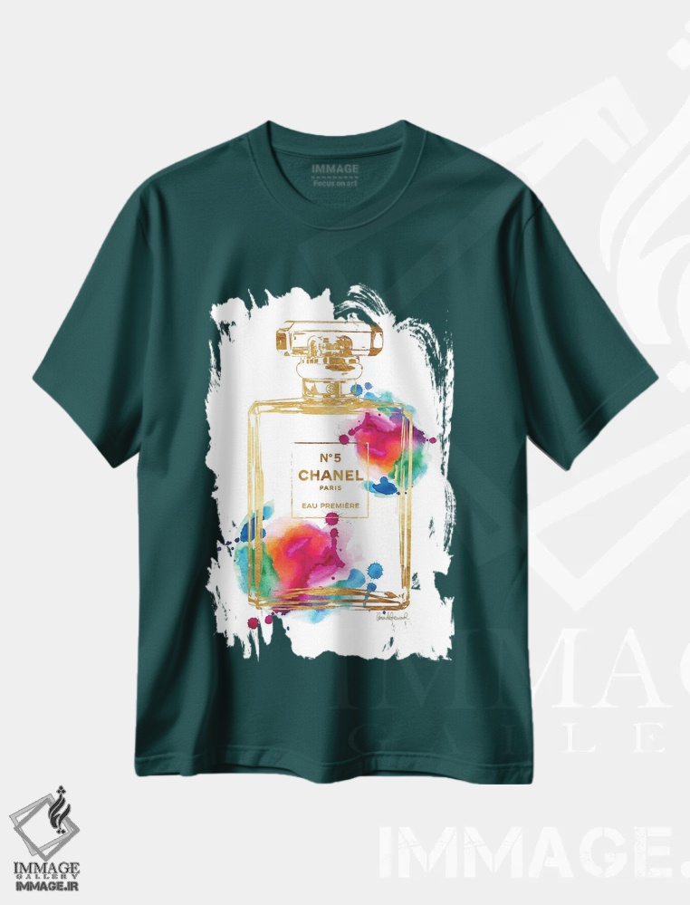 تیشرت سبز طرح دار Gold & Rainbow,بطری عطر طلایی و رنگین کمانی اثر آماندا گرینوود