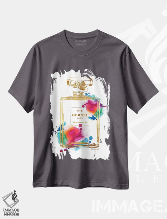 تیشرت طوسی طرح دار Gold & Rainbow,بطری عطر طلایی و رنگین کمانی اثر آماندا گرینوود
