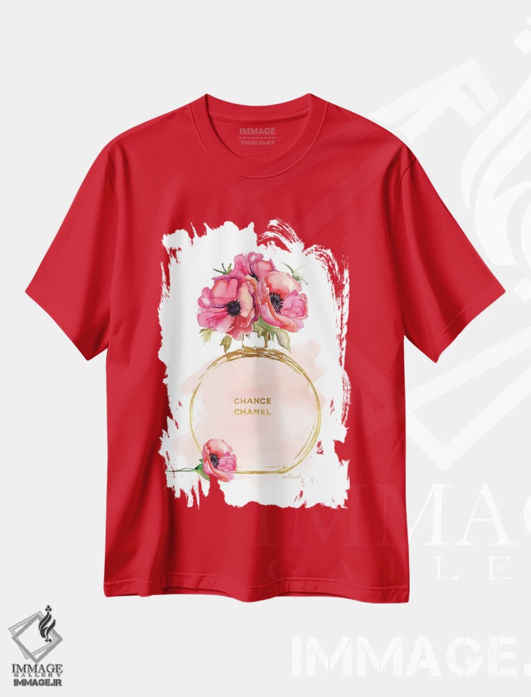 تیشرت قرمز طرح دار بطری عطر گرد و شقایق ها اثر آماندا گرینوود