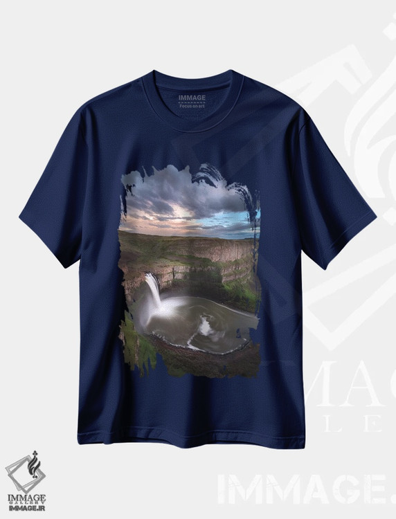 تیشرت سرمه ای طرح دار Washington State. Palouse Falls at sunset.,ایالات متحده، ایالت واشینگتن. آبشار پالوس در زمان غروب آفتاب اثر جینز گالری