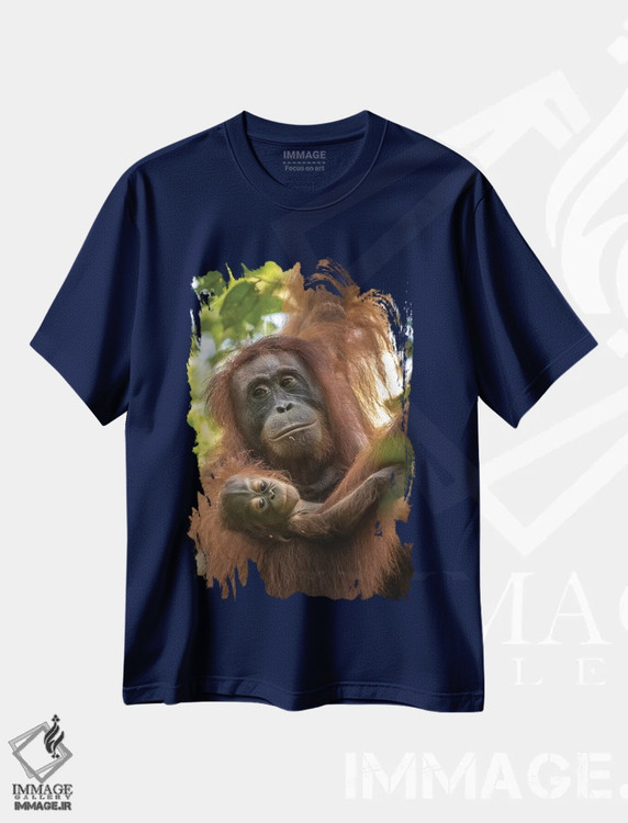 تیشرت سرمه ای طرح دار Borneo, Kalimantan. Female orangutan with baby at Tanjung Puting National Park.,اندونزی، بورنئو، کالیمانتان. اورانگوتان ماده با بچه در پارک ملی تانجونگ پوتینگ اثر جینز گالری