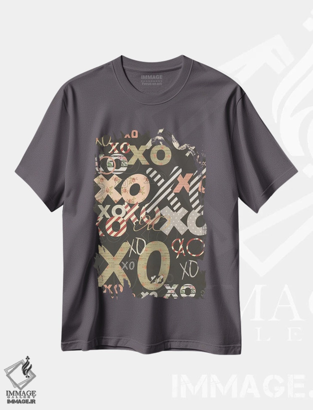 تیشرت طوسی طرح دار XO روی سیاه اثر ایم نات اکروک