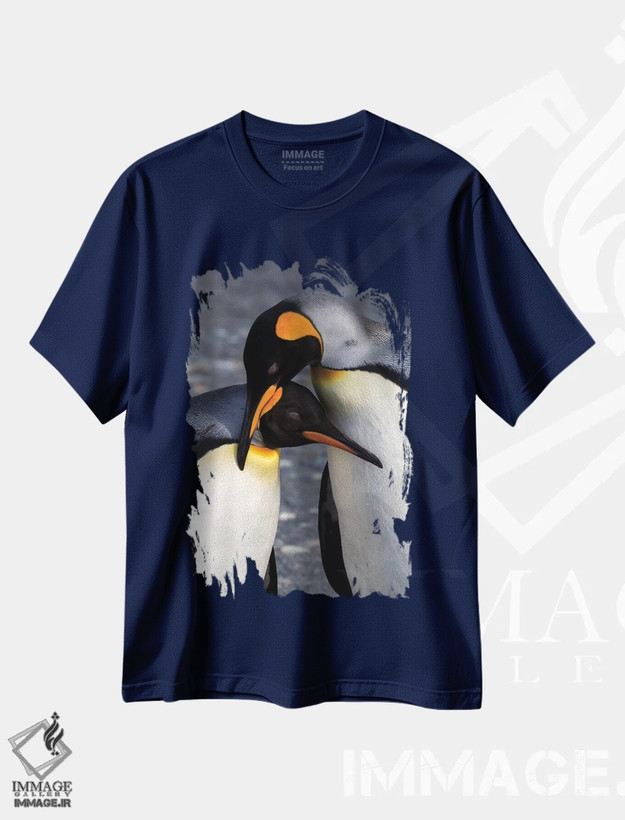 تیشرت سرمه ای طرح دار South Georgia Island. St. Andrew's Bay, pair of King Penguins,جنوبگان، جزیره ساوت جورجیا، خلیج سنت اندرو، دو پنگوئن شاهی اثر هولیس لونی