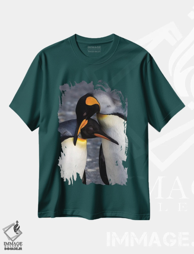 تیشرت سبز طرح دار South Georgia Island. St. Andrew's Bay, pair of King Penguins,جنوبگان، جزیره ساوت جورجیا، خلیج سنت اندرو، دو پنگوئن شاهی اثر هولیس لونی