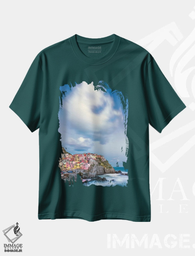 تیشرت سبز طرح دار Manarola. Cloud over coastal town.,ایتالیا، مانارولا. ابر بالای شهر ساحلی اثر جینز گالری