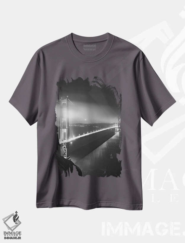 تیشرت طوسی طرح دار California, San Francisco. Black And White Of Golden Gate Bridge At Night.,آمریکا، کالیفرنیا، سان فرانسیسکو. تصویر سیاه و سفید از پل گلدن گیت در شب اثر جینز گالری