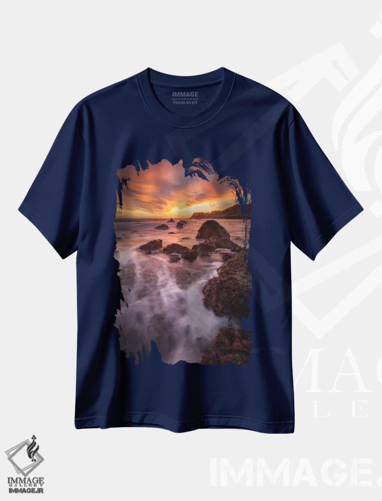 تیشرت سرمه ای طرح دار غروب خلیج مانت اثر چاد پاول