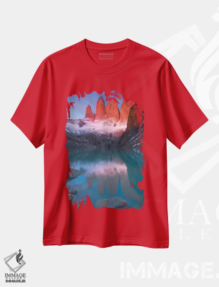 تیشرت قرمز طرح هنری منظره ,انعکاس برج اثر مائورو باتیستلی