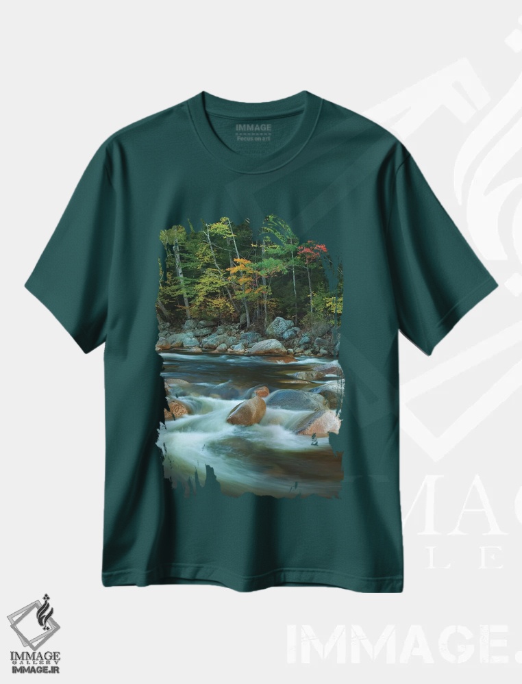 تیشرت سبز طرح دار New Hampshire. Autumn trees and flowing river.,آمریکا، نیوهمپشایر. درختان پاییزی و رودخانه روان اثر جینز گالری