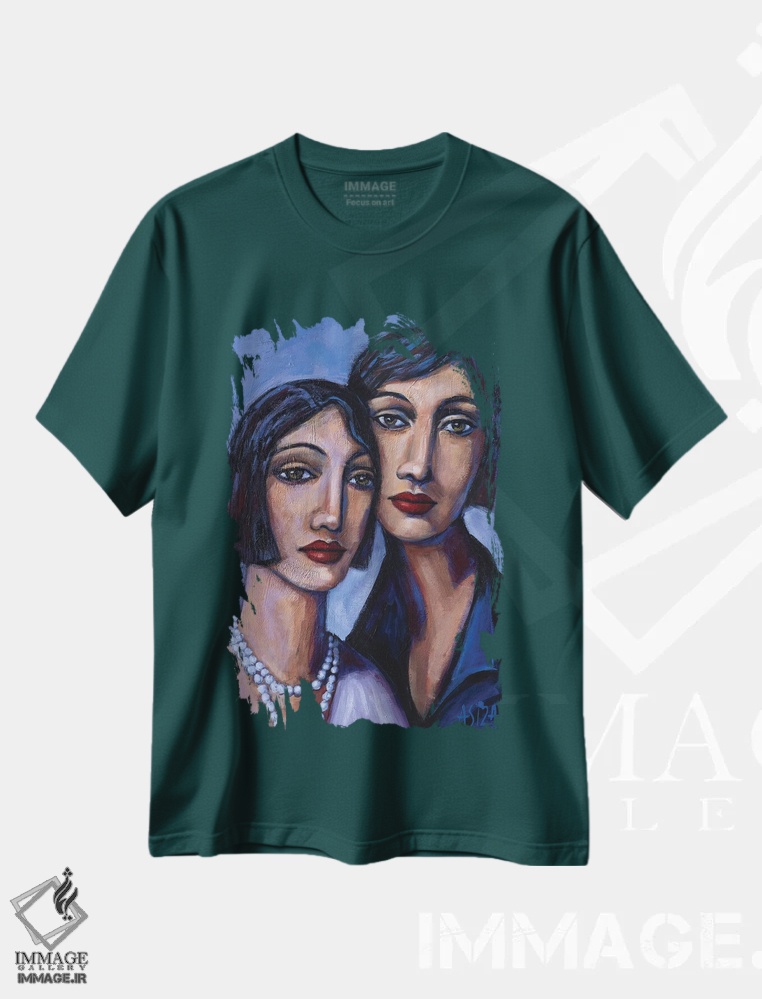 تیشرت سبز طرح دار شانه به شانه اثر آسایزا