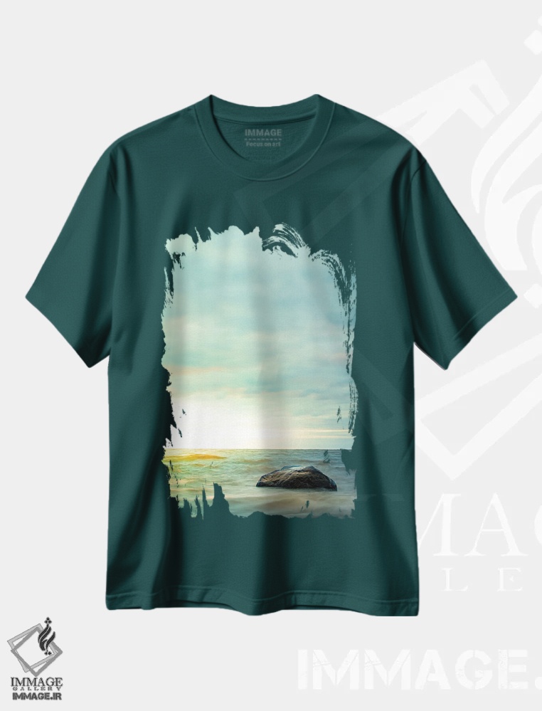 تیشرت سبز طرح دار سنگ در آب کم عمق اثر نیک ریو