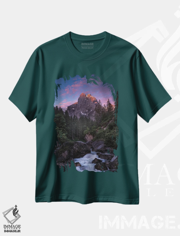 تیشرت سبز طرح دار قله قرمز اثر فابیو آنتنور