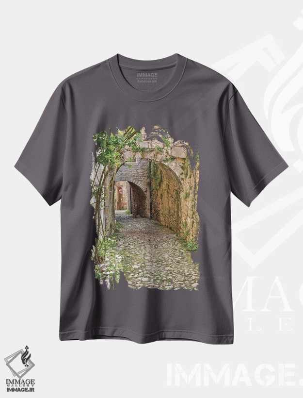 تیشرت طوسی طرح دار Saint-Cirq Lapopie. Tunneled walkway,فرانسه، سنت سیرک لاپوپی، مسیر پیاده روی تونلی اثر هولیس لونی
