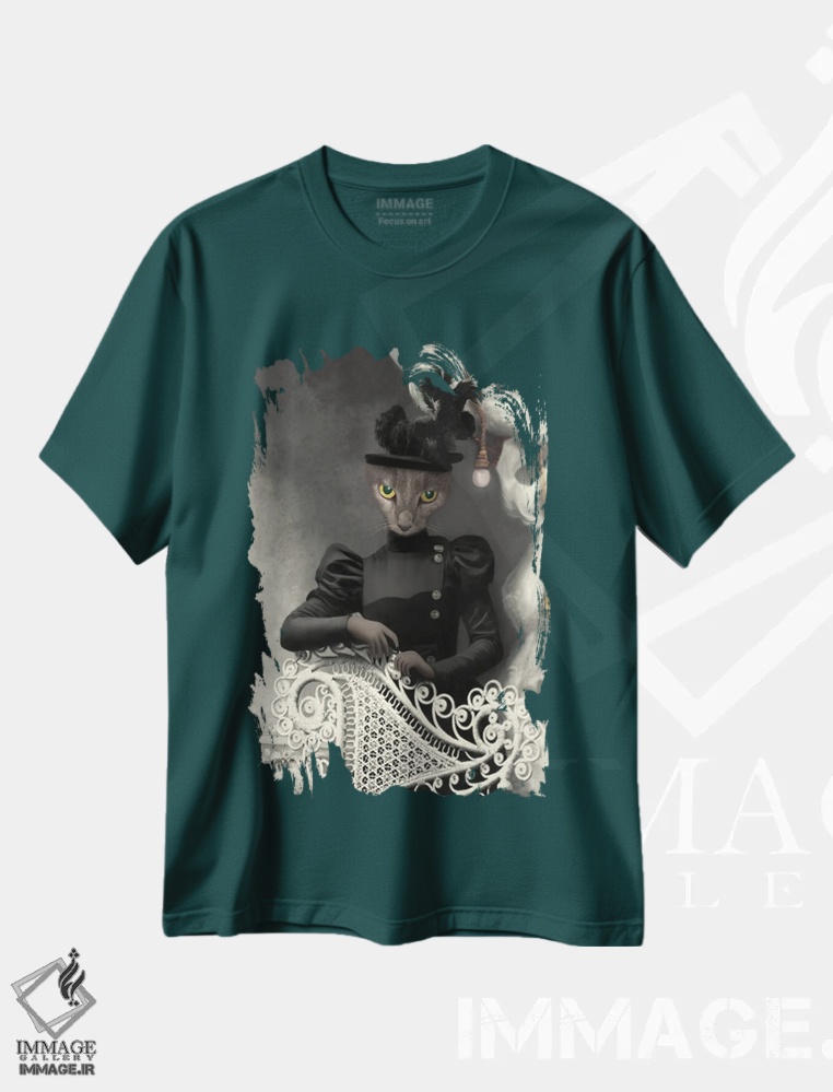 تیشرت سبز طرح دار دوشیزه کوئیگلی اثر انیمال فَنسی