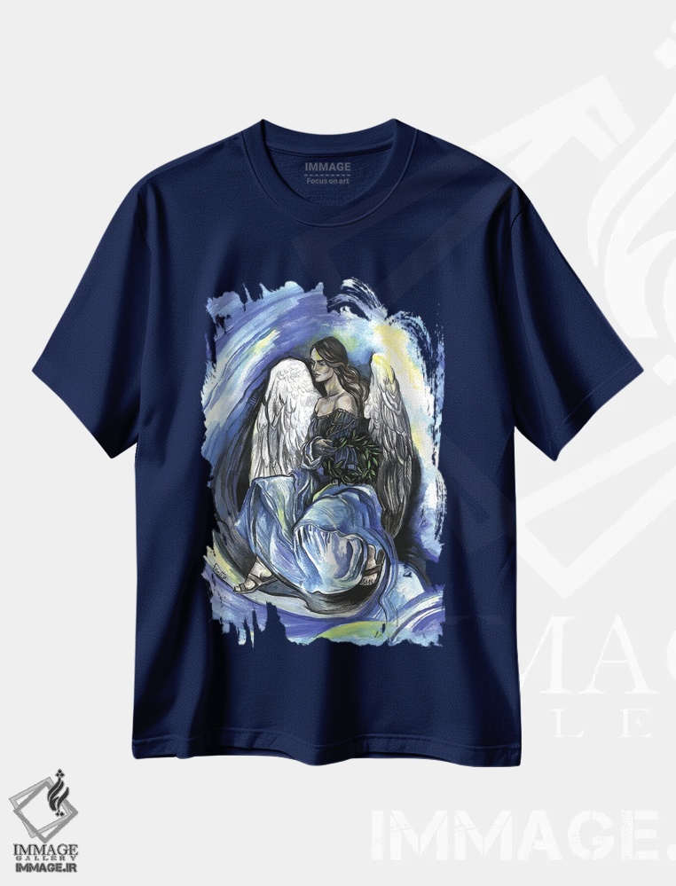 تیشرت سرمه ای طرح دار فرشتهٔ پیروزی اثر فانیتسا پترو