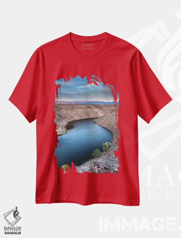 تیشرت قرمز طرح دار California, Bishop. Landscape with Pleasant Valley Reservoir.,ایالات متحده، کالیفرنیا، بیشاپ. منظره با سد درهٔ پلزنت اثر جینز گالری
