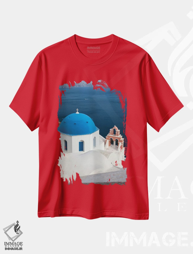 تیشرت قرمز طرح دار Santorini. Blue dome and bell tower,یونان، سانتورینی، گنبد آبی و برج ناقوس اثر هولیس لونی