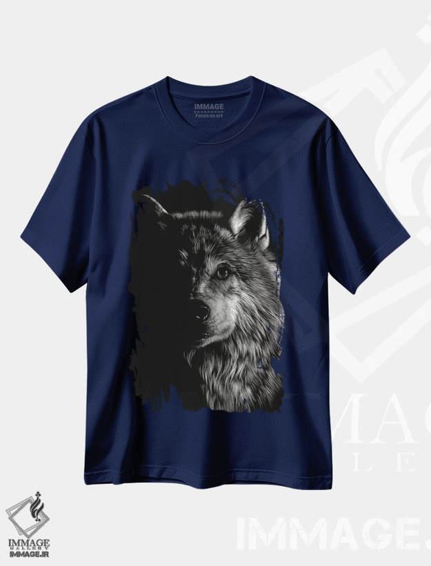 تیشرت سرمه ای طرح دار گرگ اثر جولی تی. چاپمن