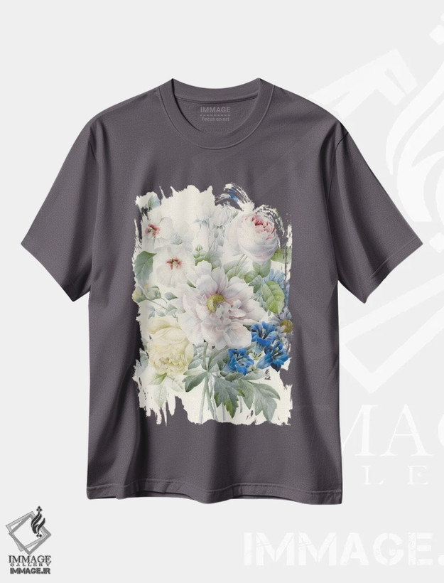 تیشرت طوسی طرح دار Roses, Hibiscus, Asters, Gentian and an Imaginary Blue Butterfly,دسته گلی شامل گل صدتومانی، رزها، ختمی، ستاره ای، ژنتیان و یک پروانهٔ آبی خیالی اثر پیر-ژوزف ردوت