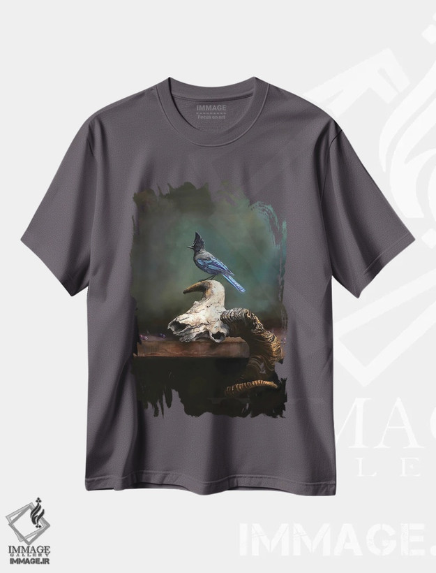 تیشرت طوسی طرح دار Saskatoon Berries, And Steller's Jay,جمجمهٔ قوچ، دانه های ساسکاتون و جی استلر اثر یان پرلی