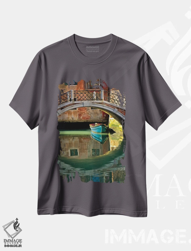 تیشرت طوسی طرح دار Venice. Canal bridge and building.,ایتالیا، ونیز. پل کانال و ساختمان اثر جینز گالری