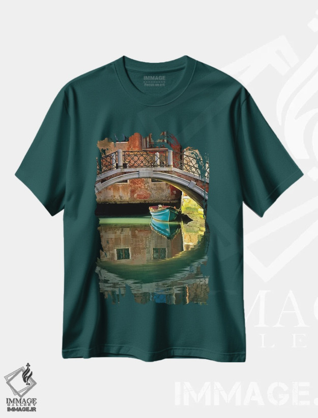 تیشرت سبز طرح دار Venice. Canal bridge and building.,ایتالیا، ونیز. پل کانال و ساختمان اثر جینز گالری