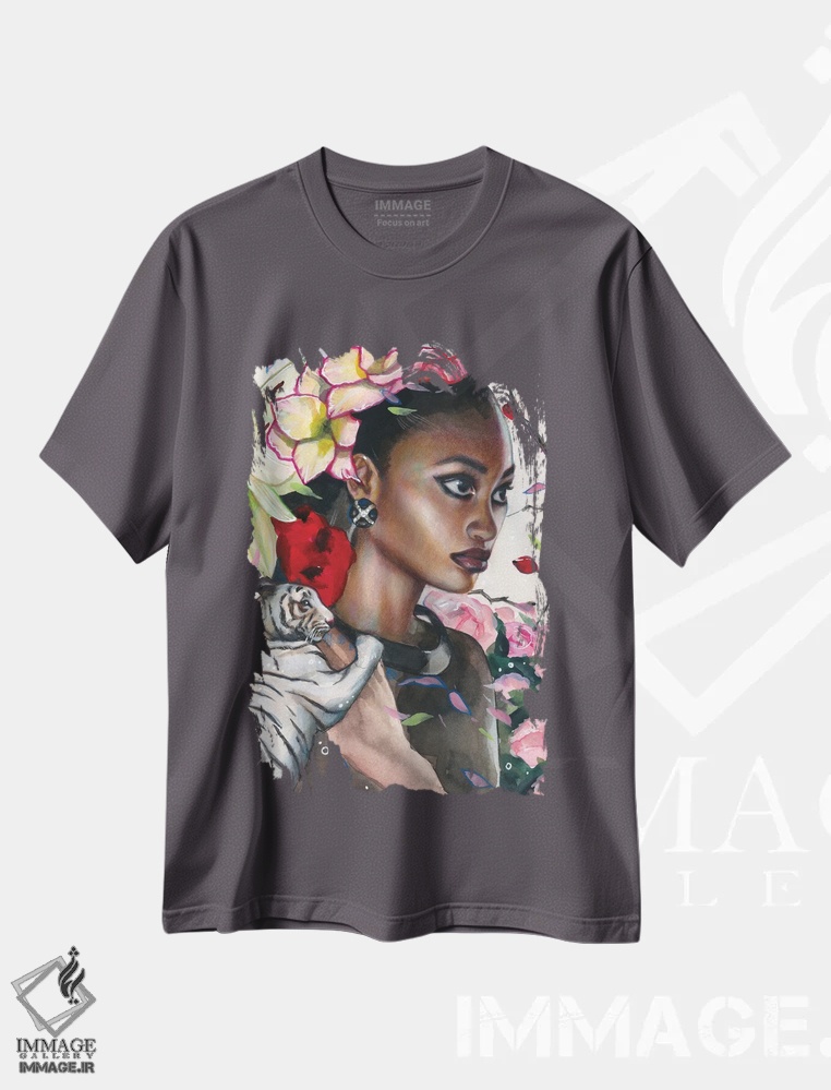 تیشرت طوسی طرح دار ما در زمستان رؤیا می بینیم یک اثر لیوبا برکنر