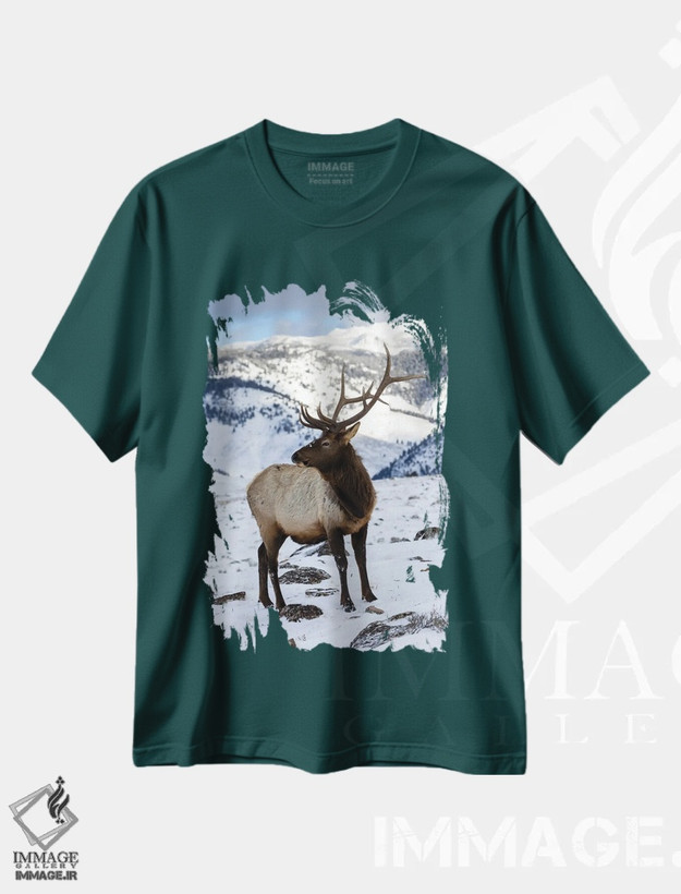 تیشرت سبز طرح دار Wyoming, Yellowstone National Park Lone Bull Elk In Snow,آمریکا، وایومینگ، پارک ملی یلواستون، گوزن نر تنها در برف اثر دارل گالین