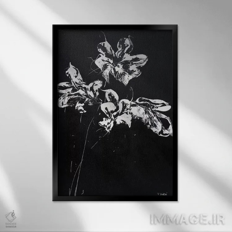 تابلو انتزاعی ماه کامل اثر فرانسواز واتره - نمای قابدار مشکی