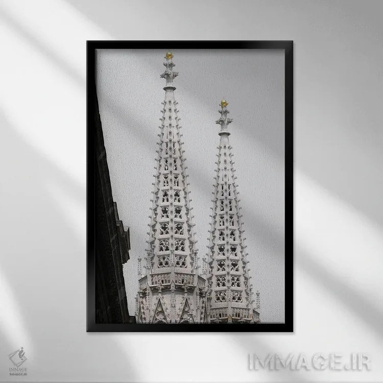 تابلو دکوراتیو نیزه ها اثر گیلیارد برسسان - نمای قابدار مشکی