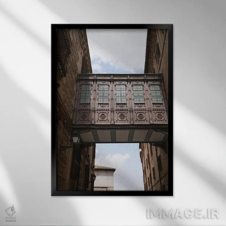 تابلو دکوراتیو پل ساختمان ها اثر گیلیارد برسسان - نمای قابدار مشکی