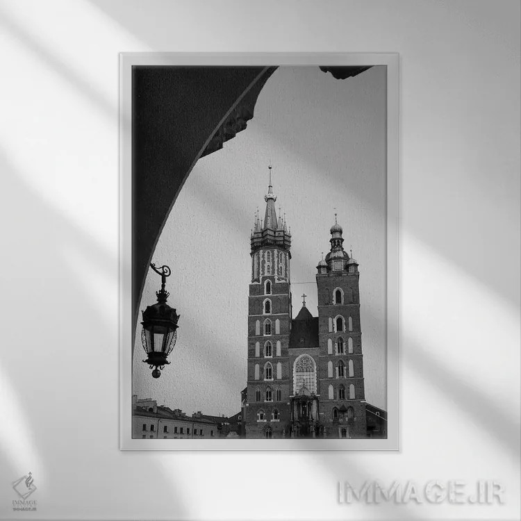 تابلو دکوراتیو کلیسای جامع کراکوف اثر گیلیارد برسسان - نمای قابدار سفید