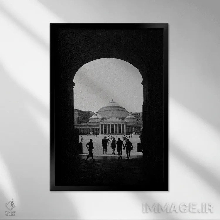 تابلو دکوراتیو دریچه ناپل اثر گیلیارد برسسان - نمای قابدار مشکی