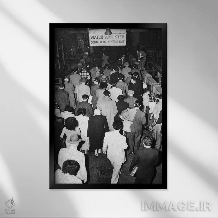 تابلو دکوراتیو 1950,جزیره الیس، ۱۹۵۰ - نمای قابدار مشکی