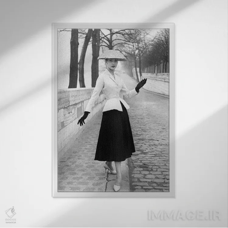 تابلو دکوراتیو 1947,مد بانوان: دیور، ۱۹۴۷ - نمای قابدار سفید